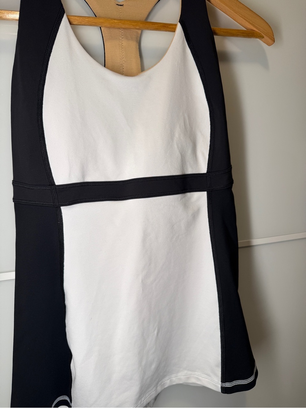 lululemon Run: Fast Track Tank - Picture 6 of 9